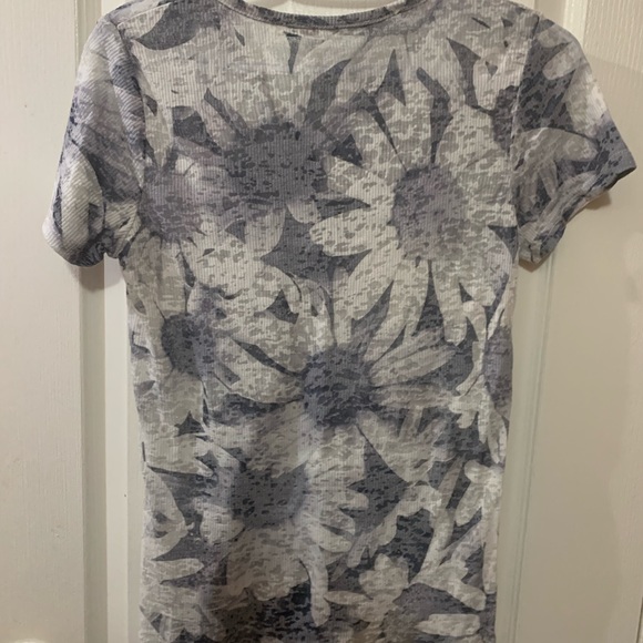 Floral Blue and White Top - Medium - Picture 3 of 3